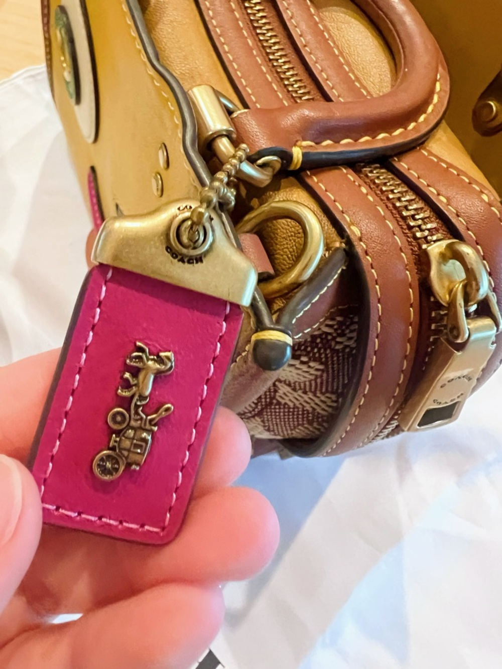 RARE Coach Coachies Rogue 17 In Signature Textile Jacquard With Winkie EUC - Picture 10 of 16